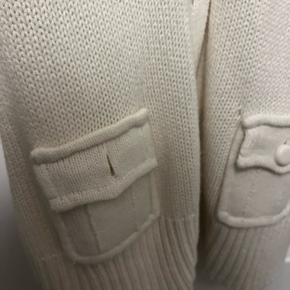 Gently used Cato Sweater in size L - Picture 10 of 13